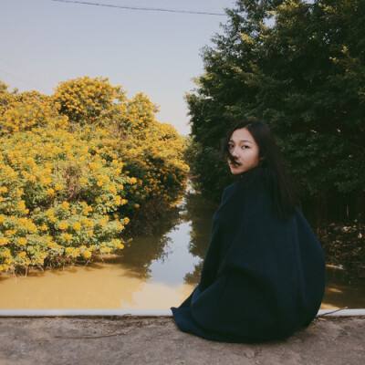 博物馆如何处理争议性展品或历史事件？