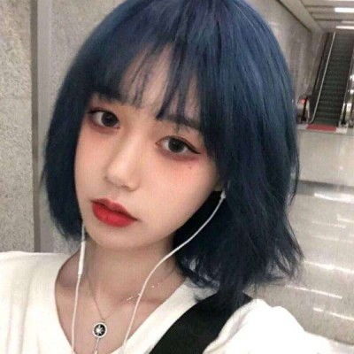小S全家为其提前庆生 和老公依偎在一起太甜了