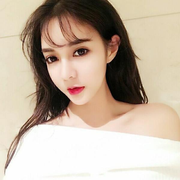 小企鹅滑雪